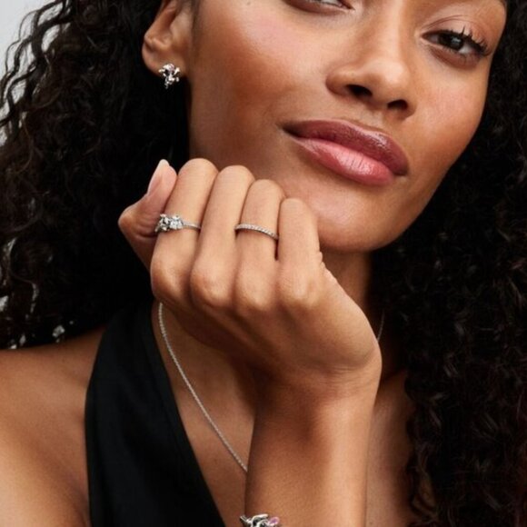 Pandora Disney Lilo & Stitch Angel Charm - Picture 4 of 7